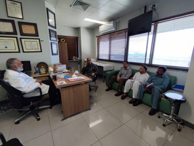 Air Commodore Abdullah Farooq, Pakistan Air-Force called on Prof. Saeed Akhter at PAF Hospital Islamabad. Purpose of this meeting was to discuss logistics support by Pakistan Air-Force to PKI to help the flood affectees in Pakistan. Prof. Saeed Akhter shared PKI’s history with Air Commodore Abdullah Farooq. Prof. Saeed Akhter said that PKI not only helping poor people by giving state of the art medical facilities in the field of Urology, but PKI always forefront to cater the natural calamities in Pakistan & abroad. Once again PKI helping the flood victims in Rajanpur with the collaboration of Pakistan Air-Force & APPNA (Association of Physicians of Pakistani Descent of North America). Air Cdre Abdullah Farooq showed full support to PKI in this noble mission.