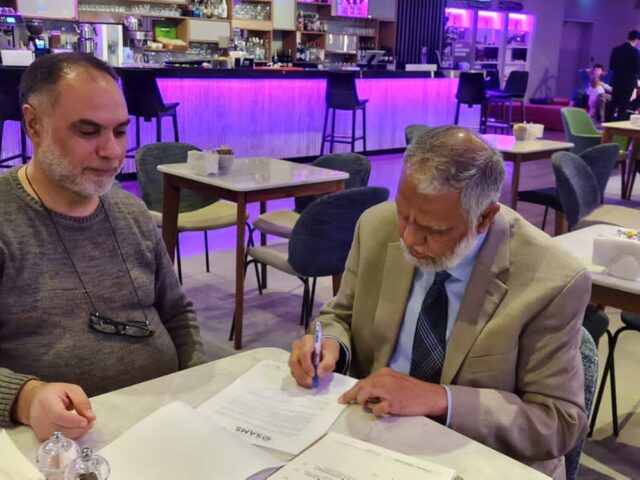 Prof. Saeed Akhter, President Pakistan Kidney Institute (PKI) has signed a MOU with Syrian American Medical Society (SAMS)